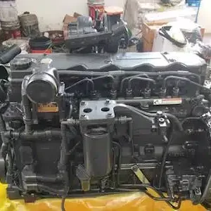 Komatsu SAA6D107E-1 Engine Service Parts Book