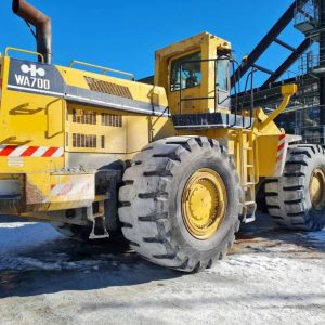 Komatsu WA700-1 Workshop Service Repair Manual